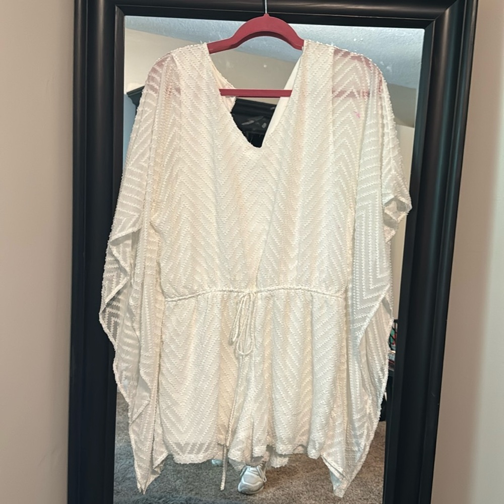 Women’s Flowy White Romper